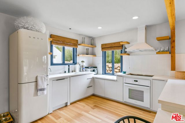 828 985 Fordyce Rd & 2561 Grand Avenue, Ojai, CA 93023