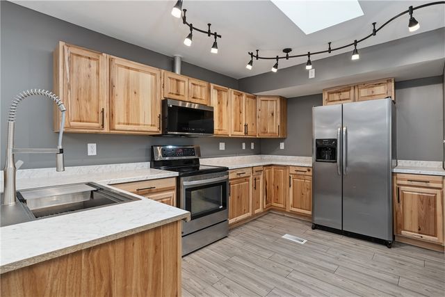 98 Gump Place, Trotwood, OH 45426