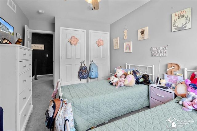 30334 Windsor Drive, Gibraltar, MI 48173