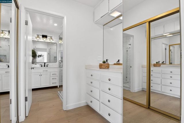 22 Las Palomas, Orinda, CA 94563