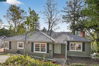 22 Las Palomas, Orinda, CA 94563