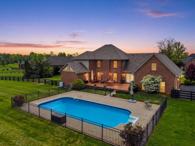 201 Station Drive, Richmond, KY 40475