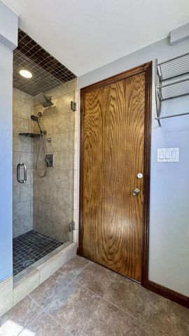 5340 S Maryknoll DRIVE, New Berlin, WI 53151