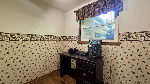 5340 S Maryknoll DRIVE, New Berlin, WI 53151