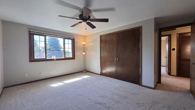 5340 S Maryknoll DRIVE, New Berlin, WI 53151