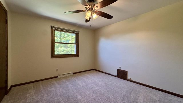5340 S Maryknoll DRIVE, New Berlin, WI 53151