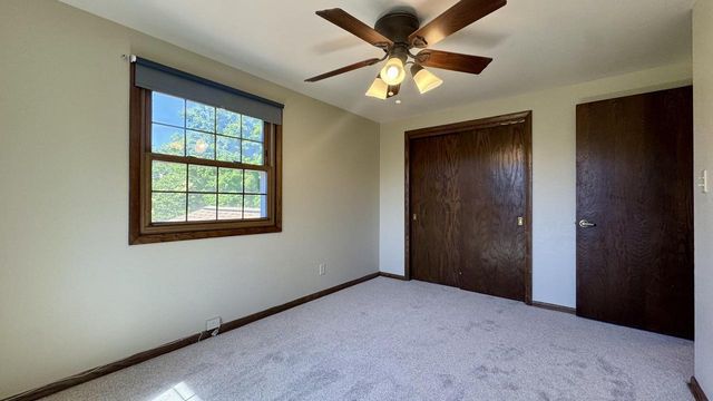 5340 S Maryknoll DRIVE, New Berlin, WI 53151