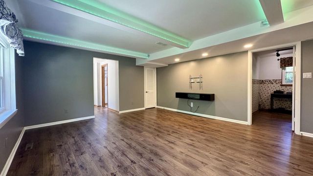 5340 S Maryknoll DRIVE, New Berlin, WI 53151