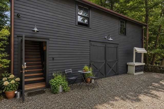 259 Westchester Avenue, Pound Ridge, NY 10576