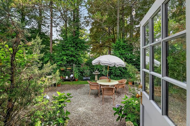 259 Westchester Avenue, Pound Ridge, NY 10576