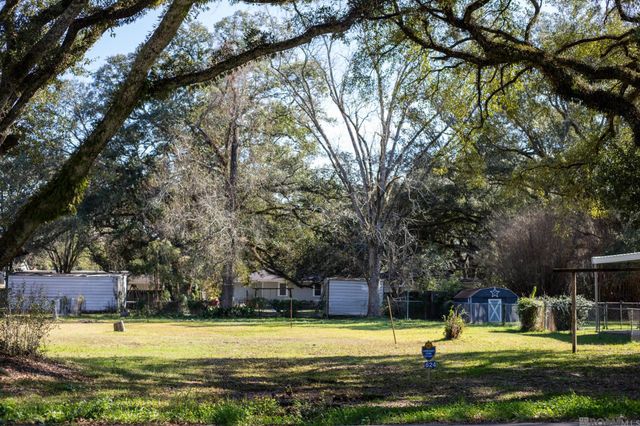 4624 39th St, Zachary, LA 70791