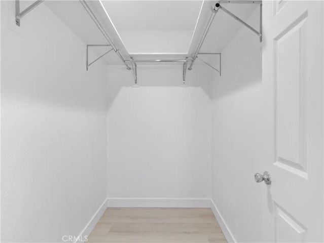 8828 Chimineas Avenue, Northridge, CA 91325