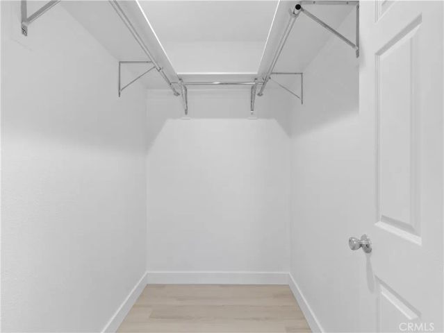 8828 Chimineas Avenue, Northridge, CA 91325