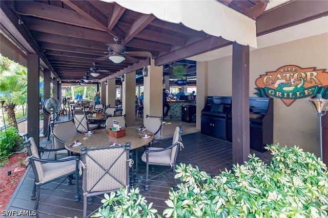 8375 Whisper Trace LN M202, Naples, FL 34114