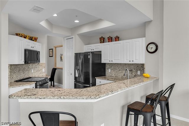 8375 Whisper Trace LN M202, Naples, FL 34114