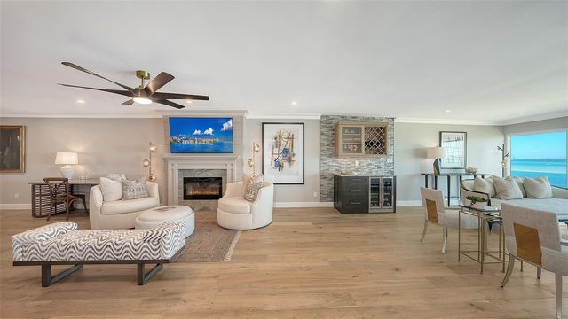 4708 OCEAN BOULEVARD E7, Sarasota, FL 34242