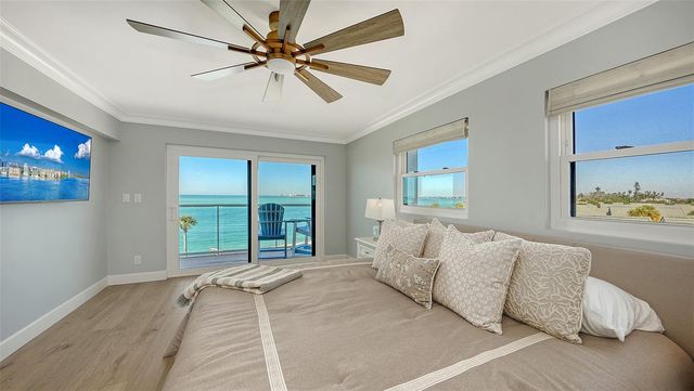 4708 OCEAN BOULEVARD E7, Sarasota, FL 34242