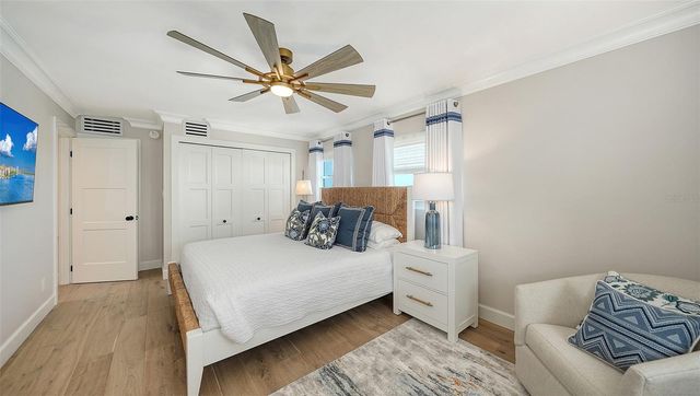 4708 OCEAN BOULEVARD E7, Sarasota, FL 34242