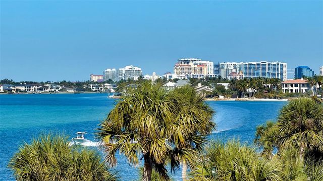 4708 OCEAN BOULEVARD E7, Sarasota, FL 34242