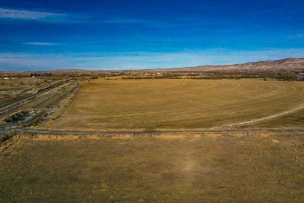 654 Hwy 20 N, Thermopolis, WY 82443 photo 22