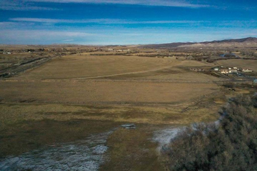 654 Hwy 20 N, Thermopolis, WY 82443 photo 26