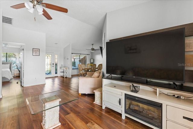 905 STRATFORD MANOR DRIVE, Brandon, FL 33510