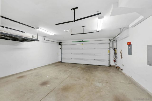 2189 Catalina Blvd, San Diego, CA 92107