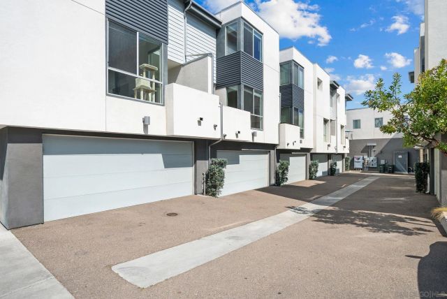 2189 Catalina Blvd, San Diego, CA 92107