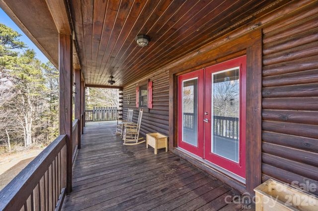 951 Pine Tree Road, Spruce Pine, NC 28777