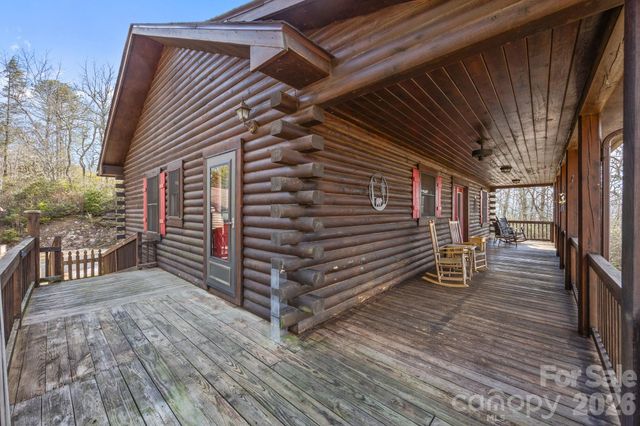 951 Pine Tree Road, Spruce Pine, NC 28777