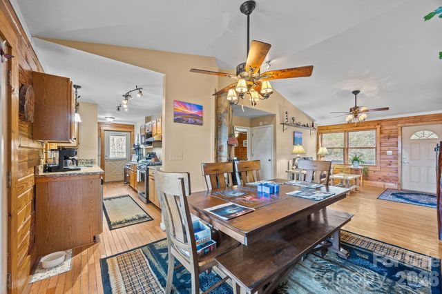 951 Pine Tree Road, Spruce Pine, NC 28777