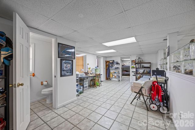 951 Pine Tree Road, Spruce Pine, NC 28777