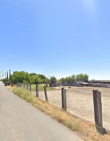 732 Briggs Ave, Lathrop, CA 95330