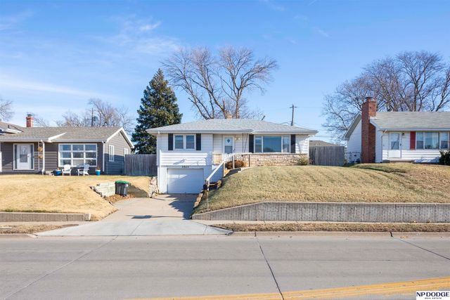 3523 S 50th Street, Omaha, NE 68106