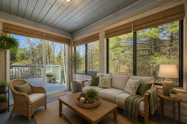 21 Mistwood Lane, Laconia, NH 03246