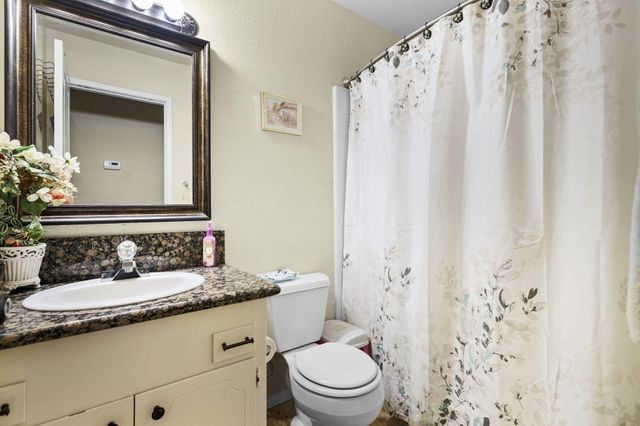 6624 Southgate Drive, Redding, CA 96001