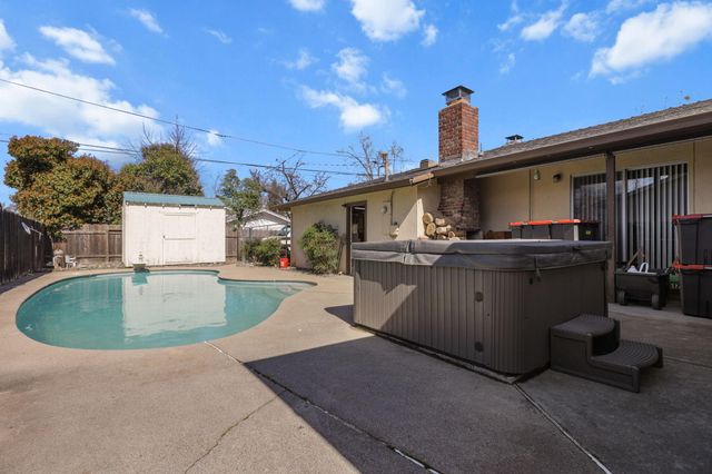 6624 Southgate Drive, Redding, CA 96001