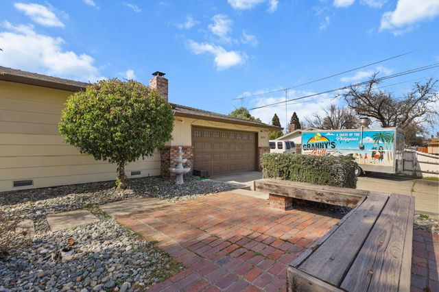 6624 Southgate Drive, Redding, CA 96001