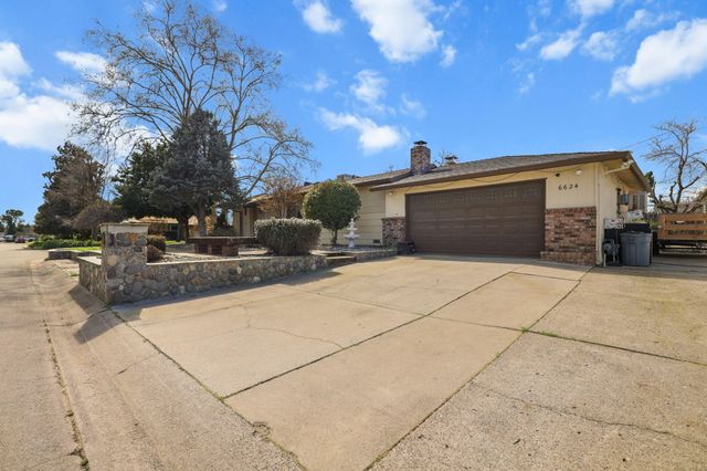 6624 Southgate Drive, Redding, CA 96001