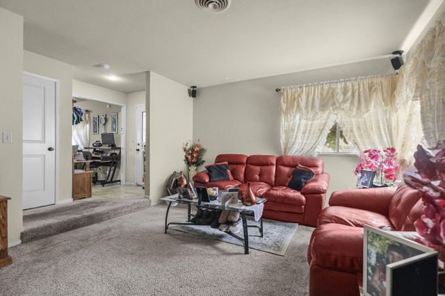 6624 Southgate Drive, Redding, CA 96001