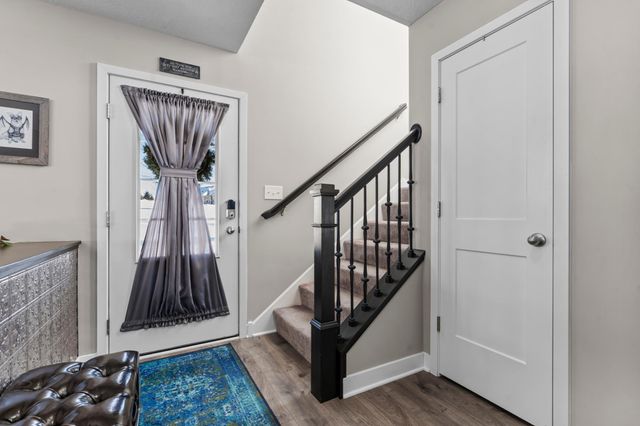 5848 Moonlight Way NE, Prior Lake, MN 55372