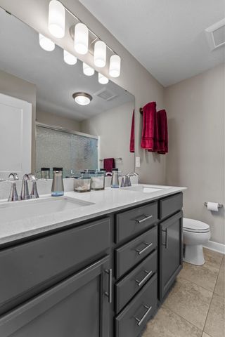 5848 Moonlight Way NE, Prior Lake, MN 55372