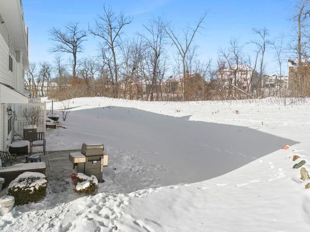 5848 Moonlight Way NE, Prior Lake, MN 55372