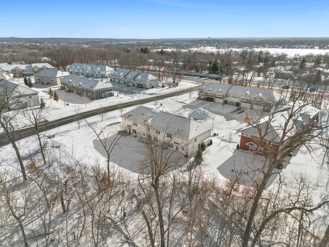 5848 Moonlight Way NE, Prior Lake, MN 55372