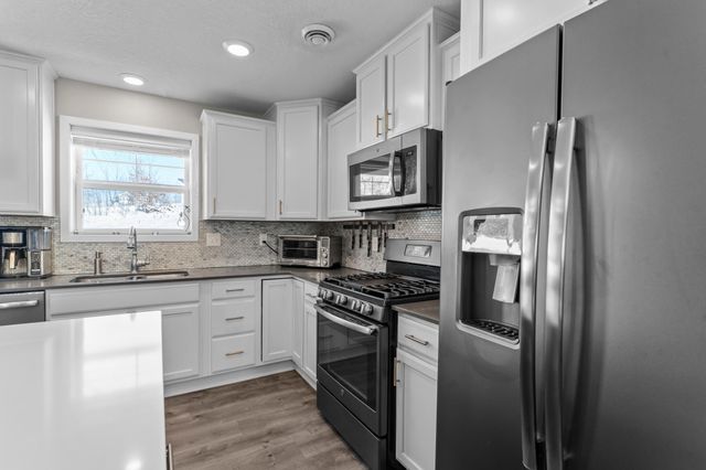 5848 Moonlight Way NE, Prior Lake, MN 55372