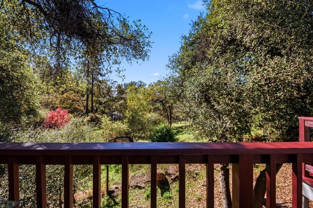 17634 Penny Ct, Grass Valley, CA 95949