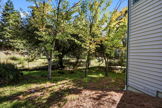17634 Penny Ct, Grass Valley, CA 95949