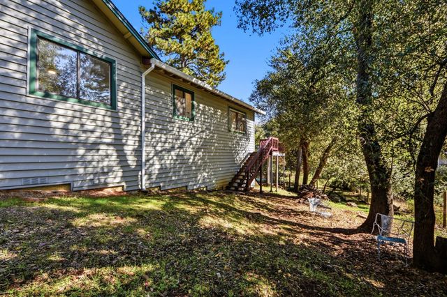 17634 Penny Ct, Grass Valley, CA 95949