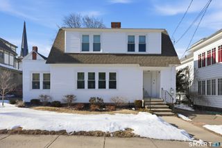 8 Macdonough Place, Middletown, CT 06457