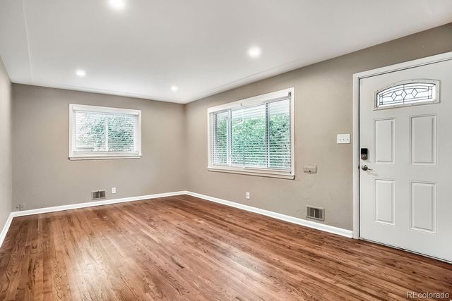 4369 S Logan Street, Englewood, CO 80113